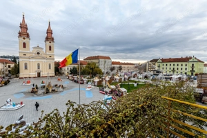 Apartament în Piața Catedralei, cu priveliște frumoasă