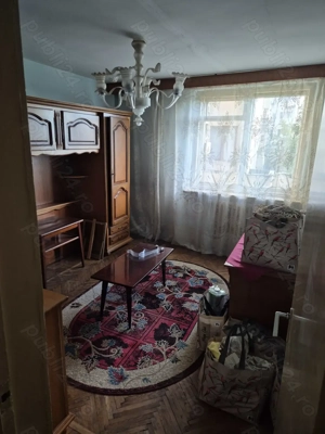 Vand apartament cu 3 camere + balcon - imagine 8