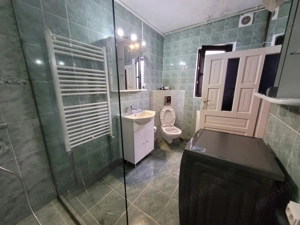 Casă tradițională, mobilată și utilată, situată în centrul satului Polovragi   - imagine 8