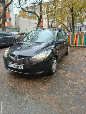 Mazda 2 benzină