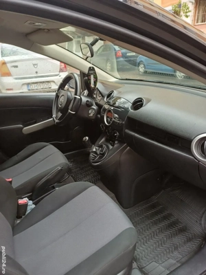 Mazda 2 benzină - imagine 5