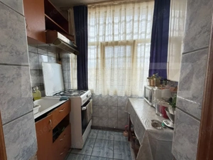 Apartament 2 camere, decomandat, zona Mall - imagine 4