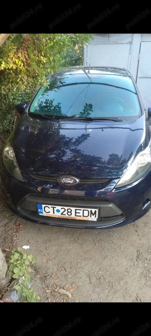 Vând Ford fiesta 2012 - imagine 2