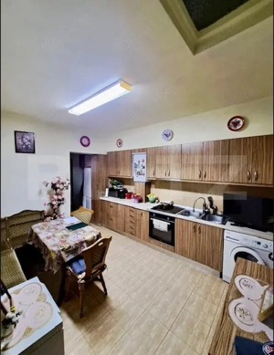 Apartament 2 camere, 52 mp, zona ultracentrala  - imagine 3