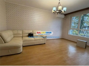 Apartament 4 camere, etaj 2,centrala proprie, decomandat, Titan