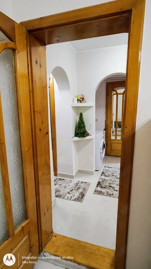 Închiriez apartament 3 camere mobilat. 
