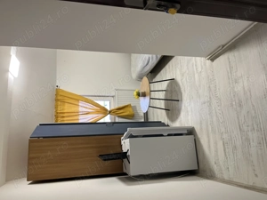 Închiriez apartament 