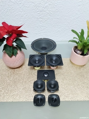 Vând seturi de difuzoare 