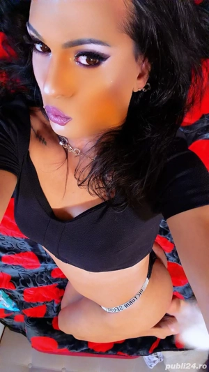 transexual reala fac si show web  - imagine 2