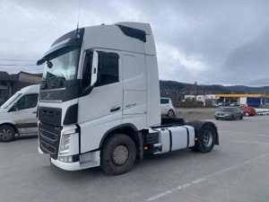 Volvo Cap Tractor - imagine 5