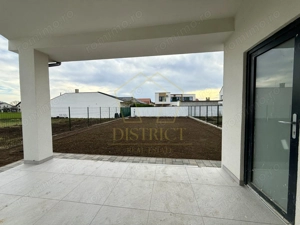 Duplex despartit prin camera tehnica 135 mp utili  |  Dumbravita - imagine 10