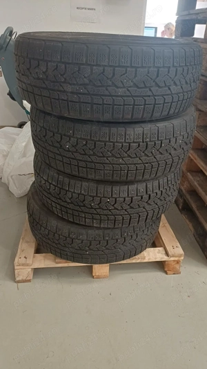 Anvelope sh iarna KUMHO KC15 Izen RV XL 225 60 R18 104H