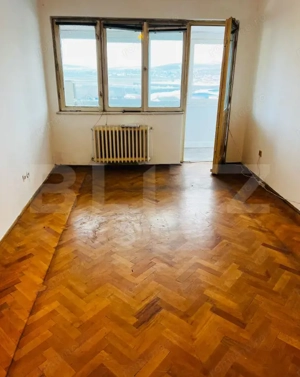 Apartament de vanzare, cu 2 camere, 47 mp, renovabil, zona Libertății