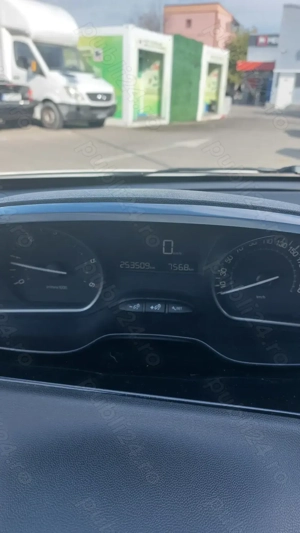 Peugeot 208 1.6 hdi an 2018 - imagine 6