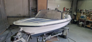 Vând barca cu peridoc sau schimb cu skijet