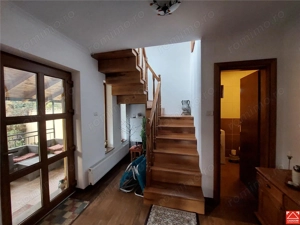 Casa mare pentru 2 familii sau pentru afacere - imagine 19