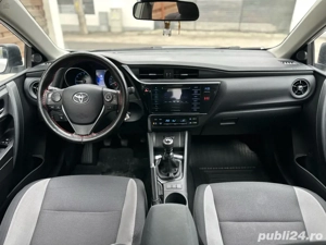 Toyota  Auris 1.4 Benzina 2017  - imagine 8