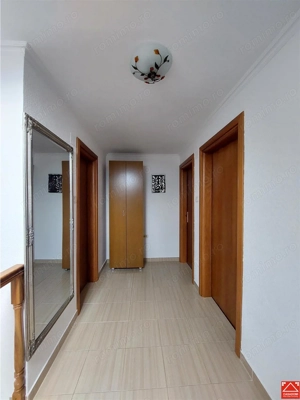 Casa mare pentru 2 familii sau pentru afacere - imagine 20