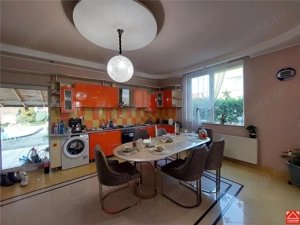 Casa mare pentru 2 familii sau pentru afacere - imagine 6