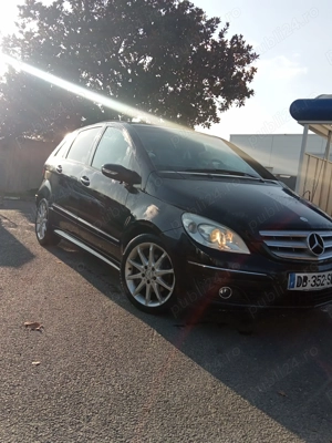 Mercedes Benz B200 - imagine 3