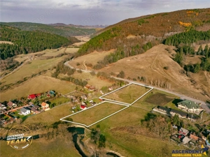 FILM! Teren cu potential, 6.700 mp, langa drumul principal, Catrusa, Covasna