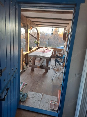 Vând mini complex tradițional: o casă maramureșeană, o căsuța de hobbit și două case bucovinene - imagine 6