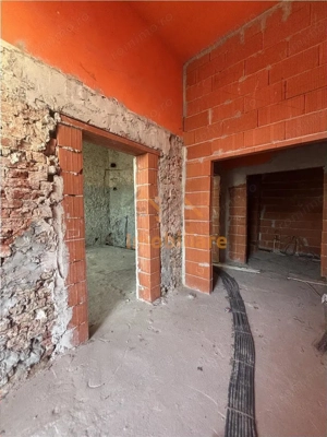 SPATIU COMERCIAL CENTRAL | 107 MP | ORADEA - imagine 3