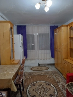 Garsoniera de inchiriat- Gherla, Str. Victoriei, complet mobilata, etaj 4, 24 mp + balcon