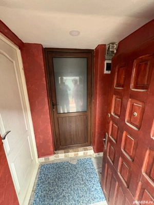 Inchiriez garsoniera la curte  - imagine 4