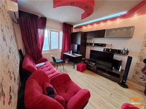 2 camere zona Circumvalatiunii - Gh. Lazar etaj 3 din 10 - imagine 4