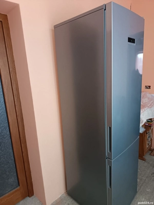 Vând combină frigorifică nouă full no frost cu garanție preț.