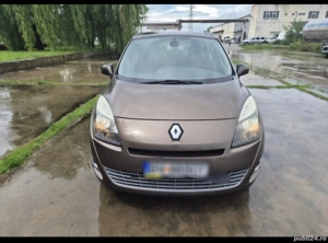 Renault Scenic - imagine 3