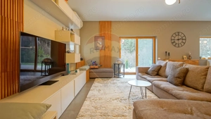 Vila moderna cu vedere spre padure Poiana Angelescu - imagine 4