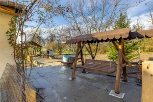 Casă cu 5 camere in Barzava - imagine 17