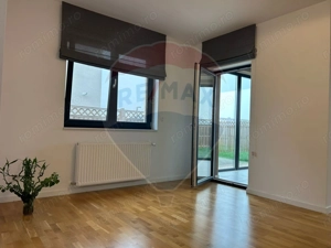 Vilă cu 4 camere de vânzare in Liziera de Lac - imagine 2