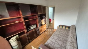 Apartament cu 3 camere, balcon, zona Sagului - imagine 2