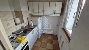 Apartament cu 3 camere, balcon, zona Sagului - imagine 7