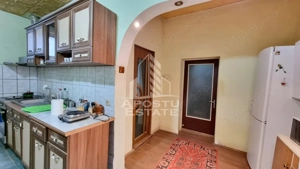 Casa individuala de vanzare cu 3 camere si 2 fronturi Giarmata - imagine 5