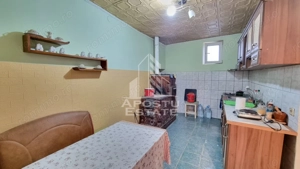Casa individuala de vanzare cu 3 camere si 2 fronturi Giarmata - imagine 4