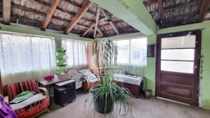 Casa individuala de vanzare cu 3 camere si 2 fronturi Giarmata - imagine 9