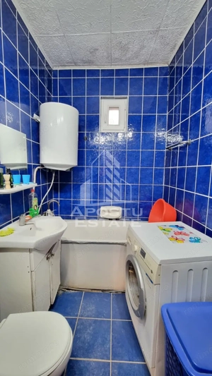 Casa individuala de vanzare cu 3 camere si 2 fronturi Giarmata - imagine 8
