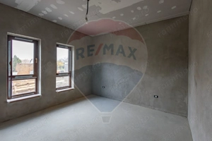 Casă / Vilă cu 3 camere de vânzare - imagine 3