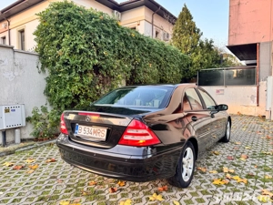 Mercedes-Benz C220 Cutie Automata - imagine 4