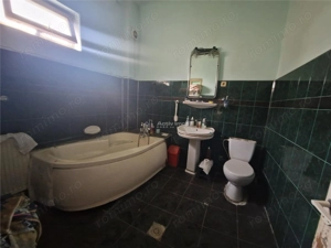 Casa pe sol, teren 372 mp - zona centrala - imagine 6