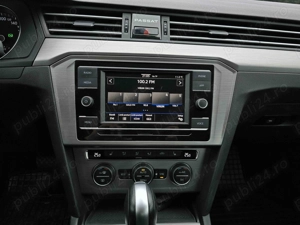 Volkswagen Passat 2.0 TDI DSG 150 cp  - 2020 - imagine 9