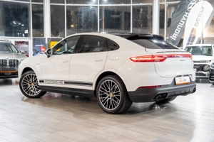 Porsche Cayenne Coupe 3.0 eHybrid V6 - imagine 7