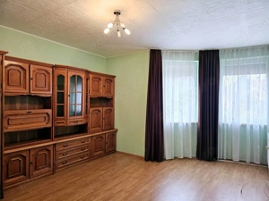 De vânzare casă cu 5 camere în Episcopia și teren generos - imagine 5