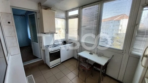 Apartament de inchiriat 2 camere etaj 2 cu parcare proprie C.Dumbravii - imagine 4
