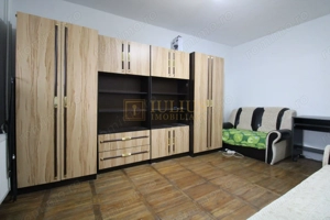 St. Invatatorului, o camera, perfect pentru o persoana sau cuplu. - imagine 3