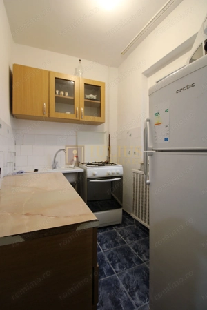 St. Invatatorului, o camera, perfect pentru o persoana sau cuplu. - imagine 6